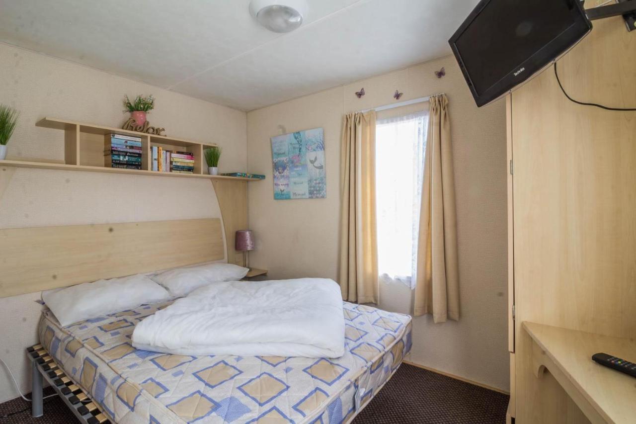 Great 8 Berth Caravan For Hire At Southview Holiday Park In Skegness Ref 33025E Екстер'єр фото